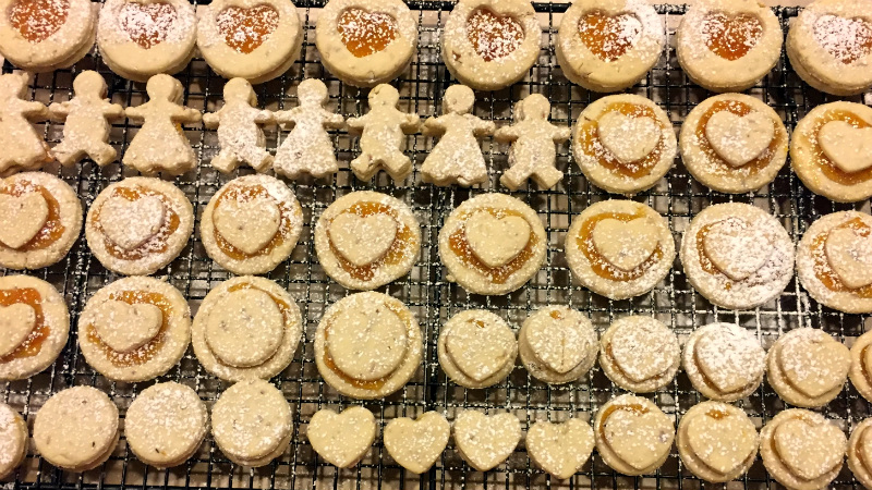 Rolled Apricot Tea Cookies - Feature