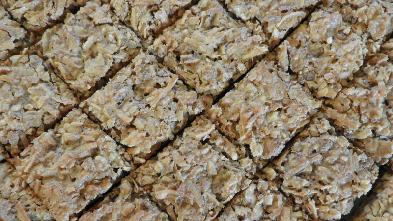 Dream Bars No. 2 - Feature