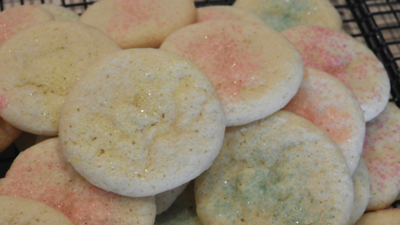 Mom's Old Fashioned Sugar Cookies - Feature