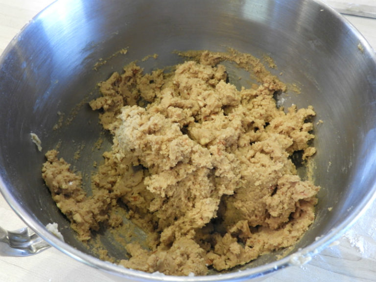 Caramel Nut Cookies Cookies By Bess