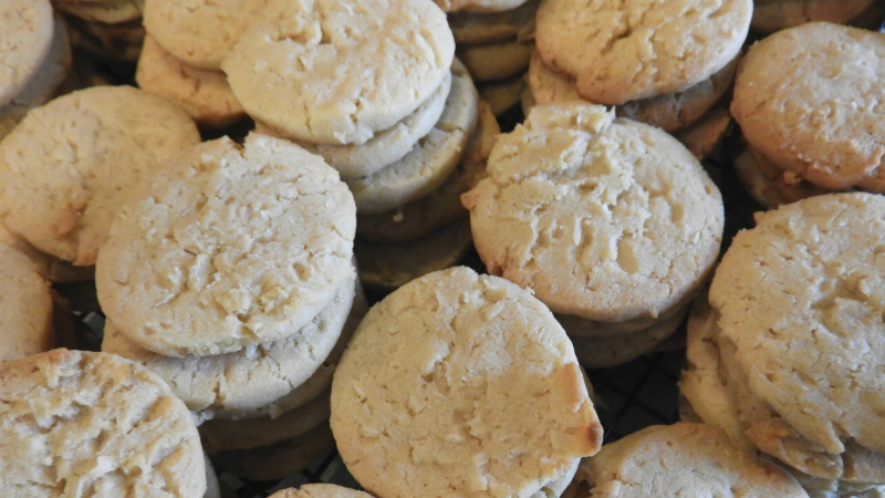 Butterscotch Coconut Cookies - Feature 2